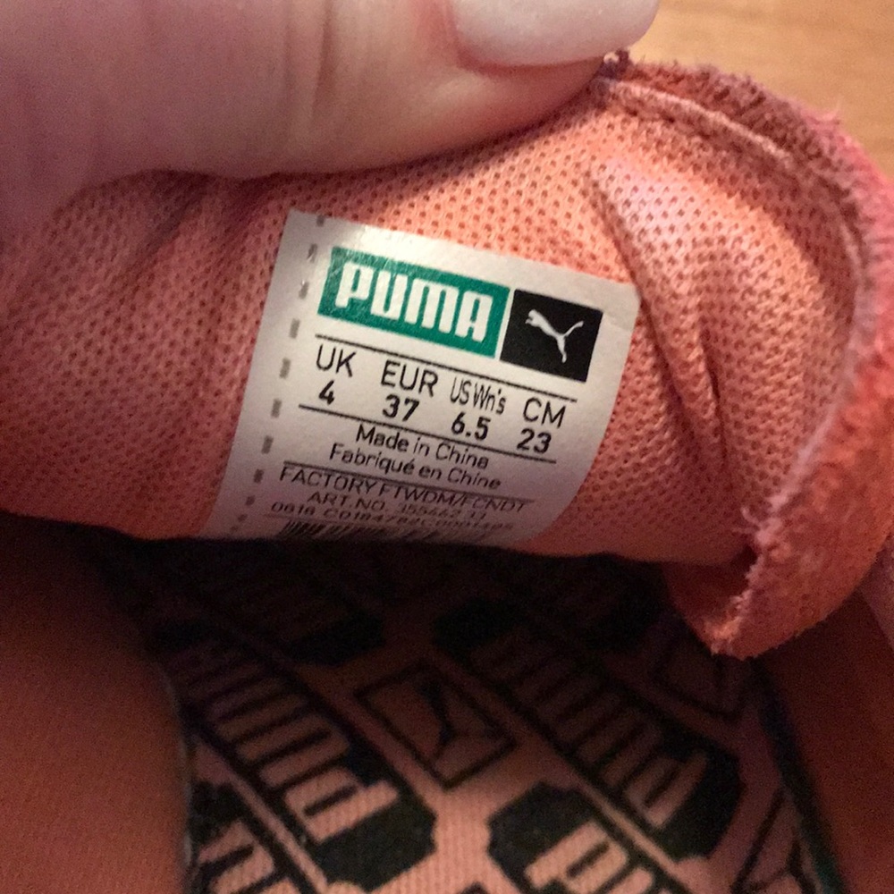 Puma shoes - Picture 5 of 6
